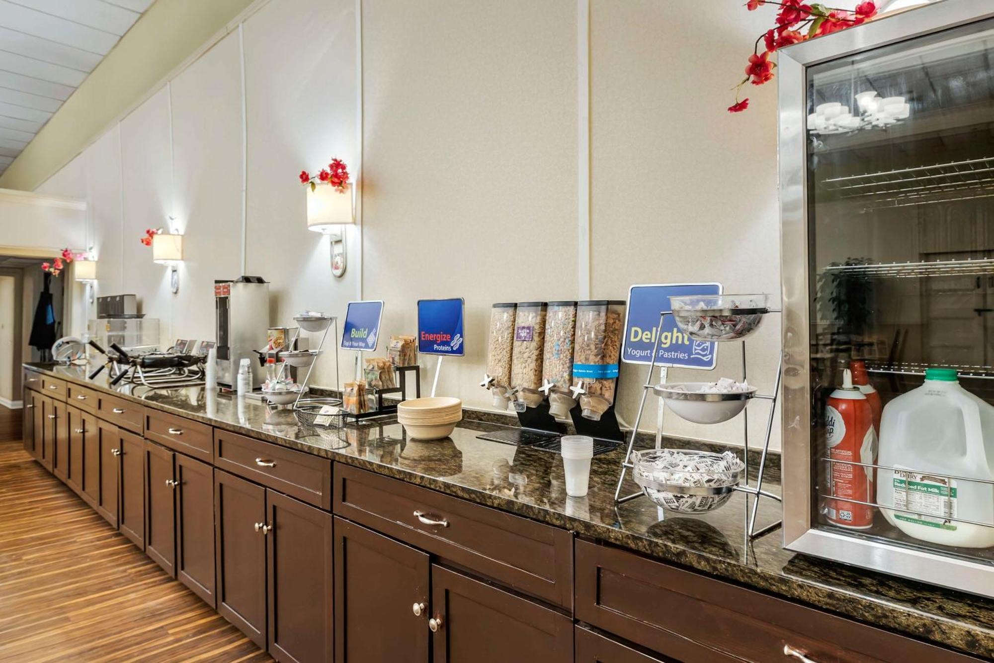 Best Western Watertown/Fort Drum Екстер'єр фото